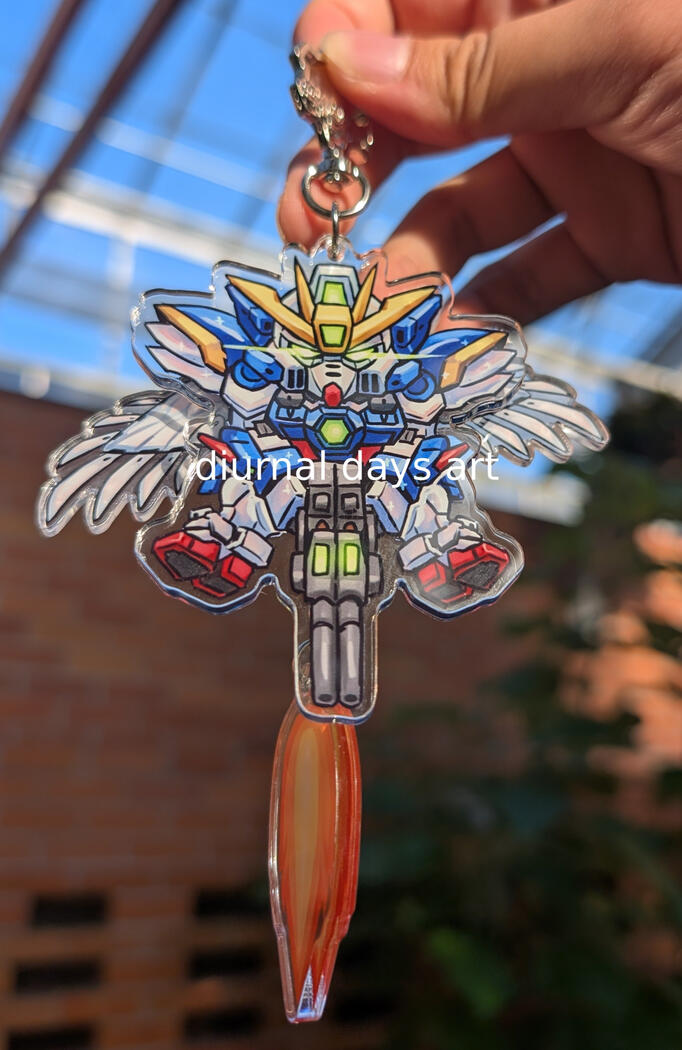 Gundam Wing fanart - flapping wing keychain with movable wings
